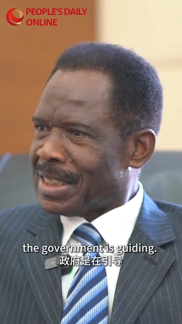 刘鸿武对话约罗·迪亚洛：五年规划是指引，而非干预